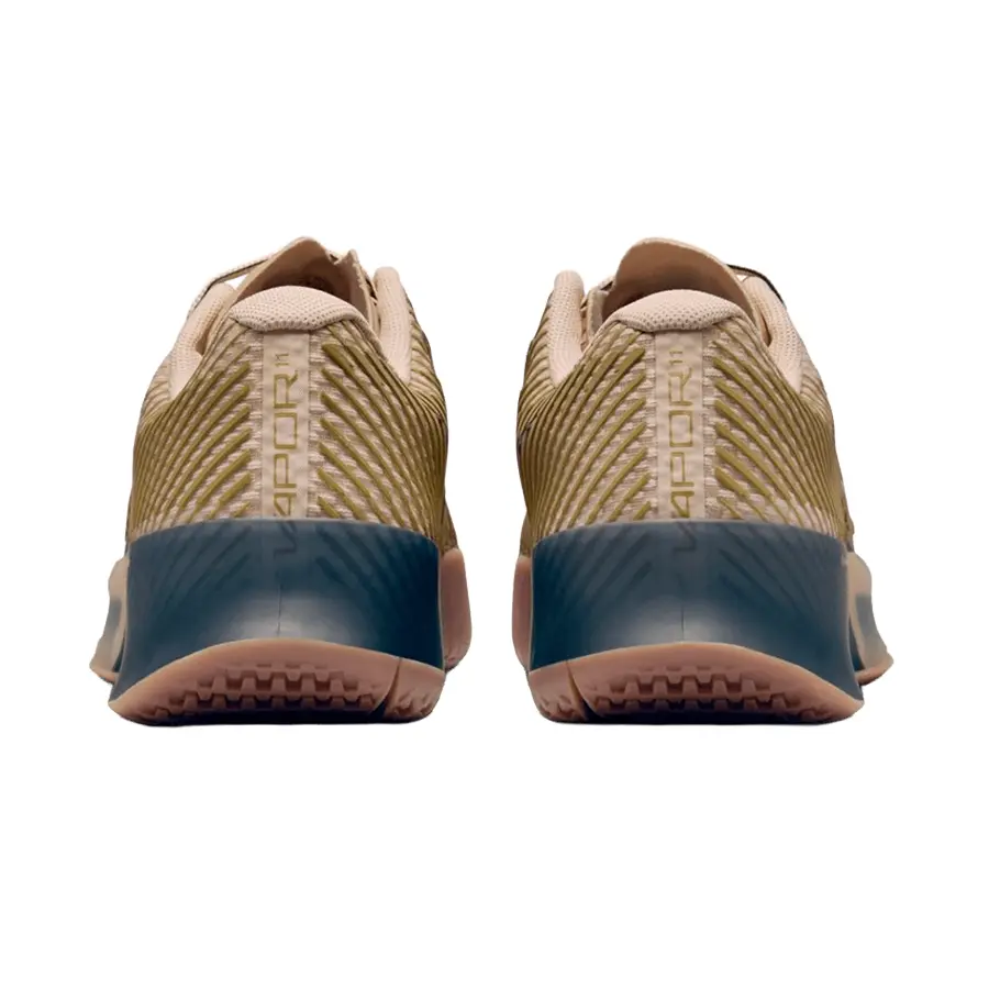 Теннисные кроссовки Nike Zoom Vapor 11 Premium Sanddrift/Metallic Gold/Thunder Blue